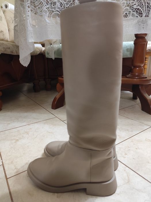 Шкіряні чоботи труби 37 р