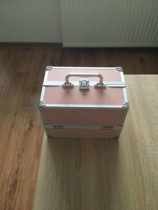 Kuferek na biżuterię/drobiazgi