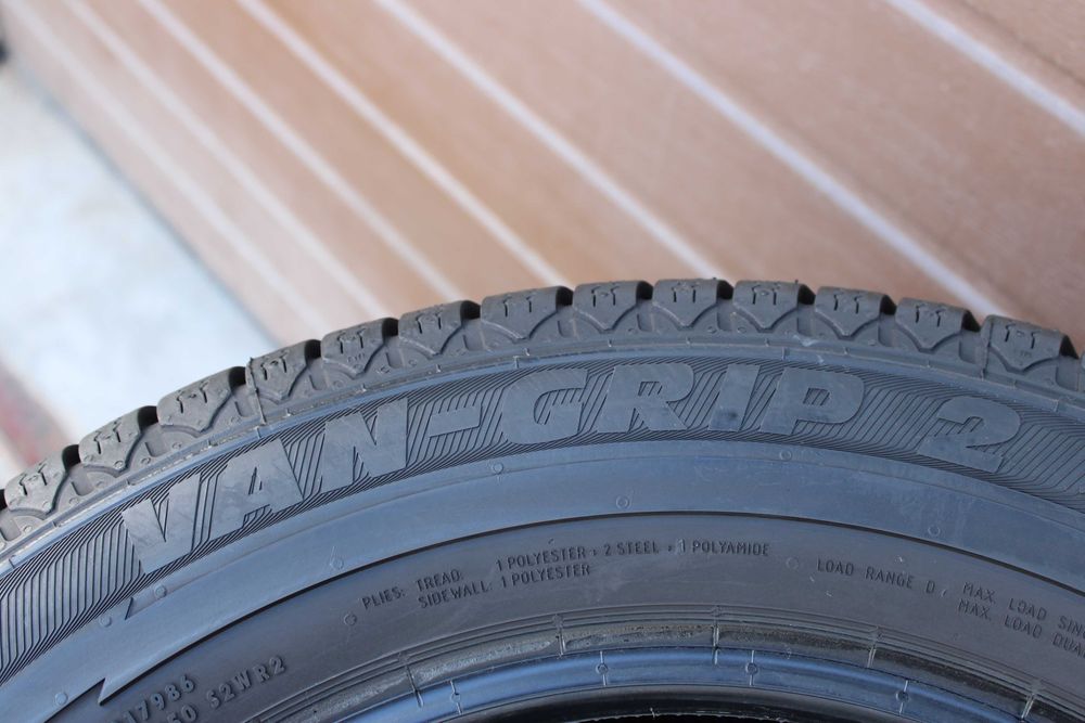 215/65R16C Semperit Van-Grip 2 109/107R 2019r. Demo 4szt.