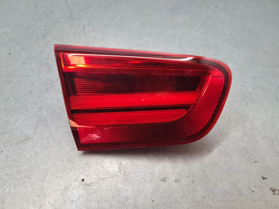 Farolim da mala esquerdo BMW 1 (F20)