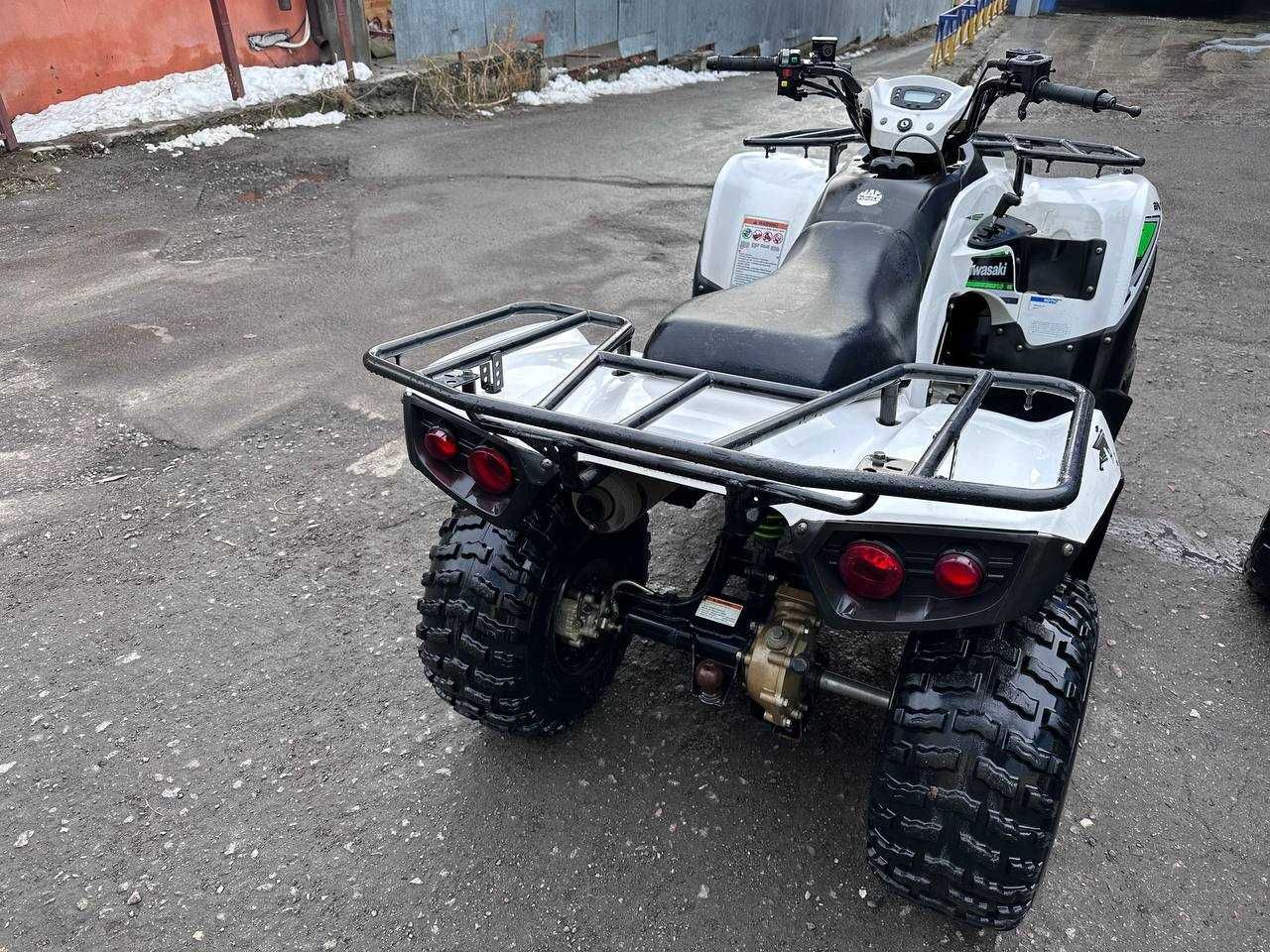 Продам квадроцикл Kawasaki Brute Force 300