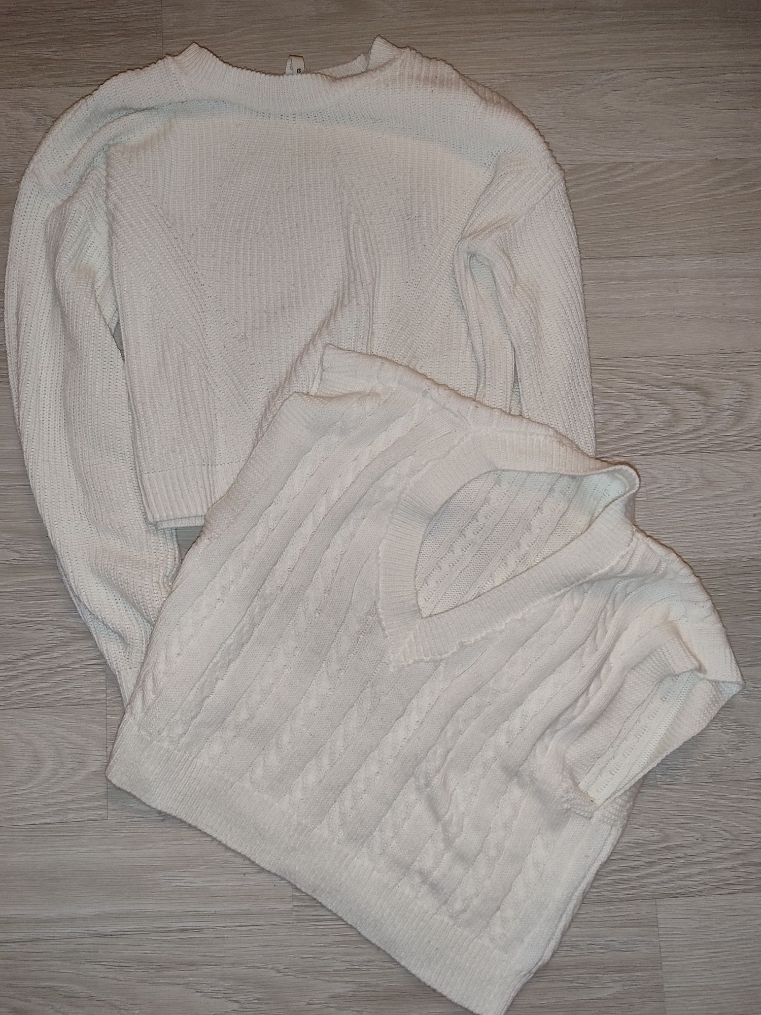 вязаные свитер и жилетка