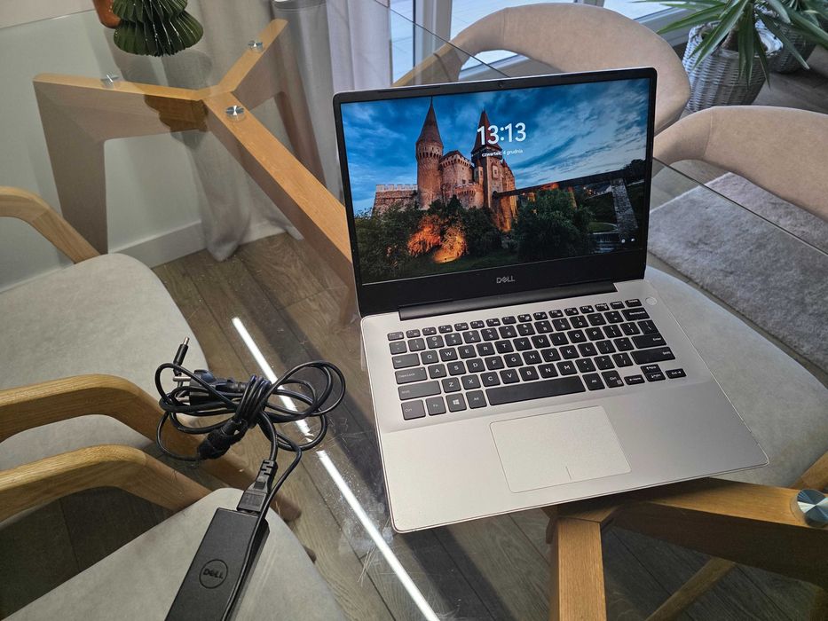 Laptop Inspiron 5480 14" i5-8265U/16GB/250SSD/W11