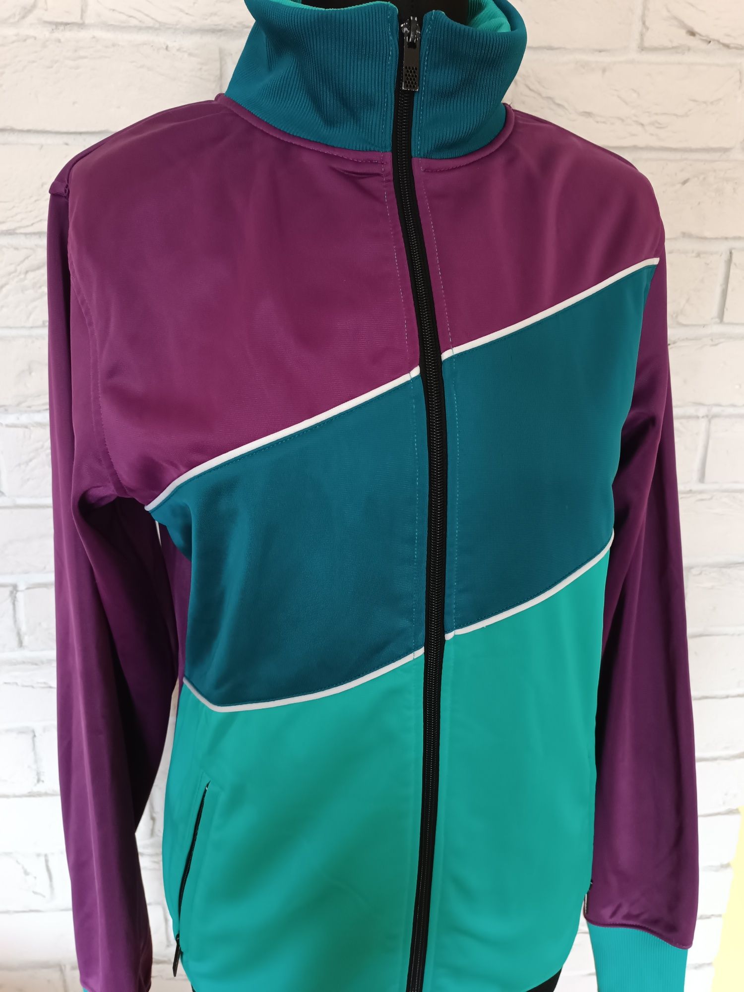 Bluza.    Fishbone