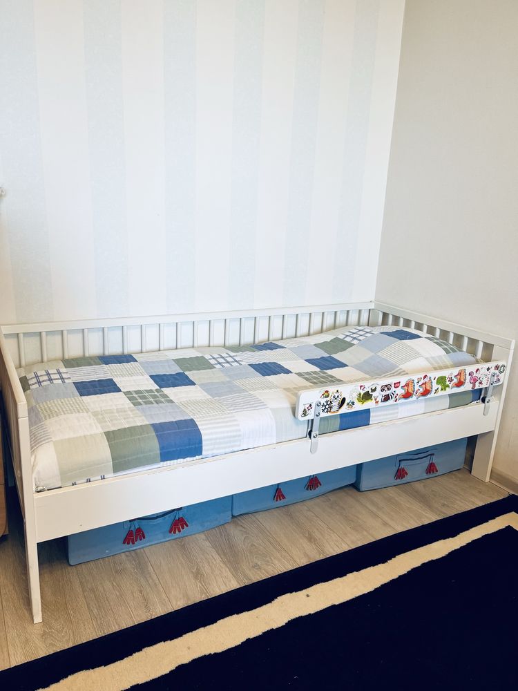 Дитяче ліжко Ikea з матрасом 160х70 см