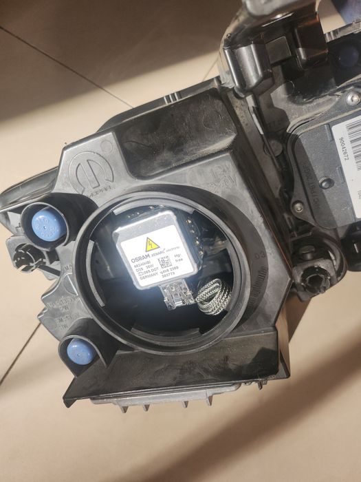 Lampa Lewa Jeep Grand Cherokee wk2xenon kompletny orginal