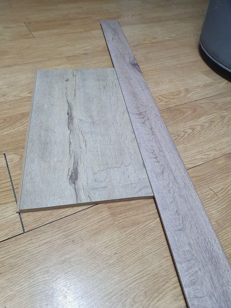 Panele laminowane Dąb D4915 Swiss Krono