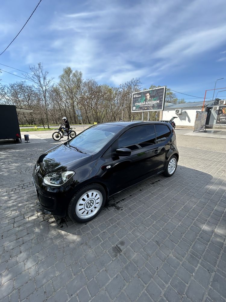 Продам Volkswagen Up!