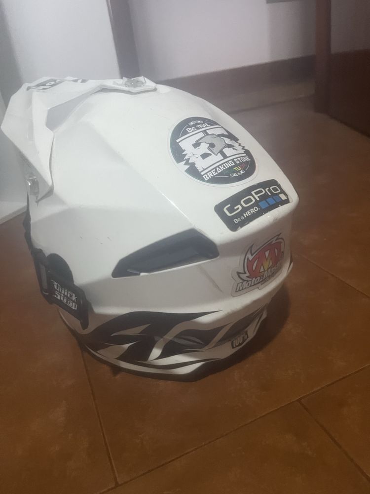 Vendo capacete airoh