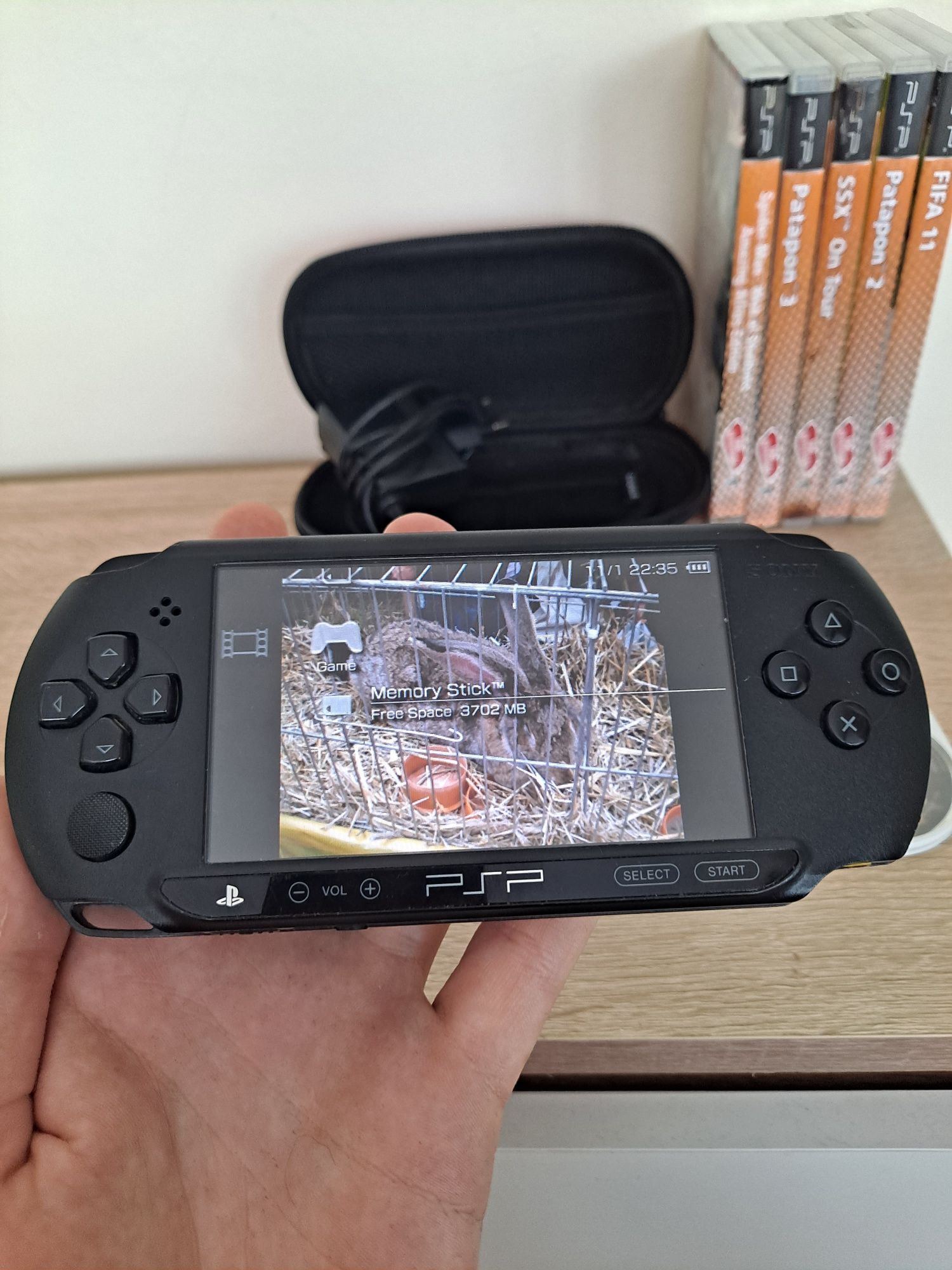 Konsola Sony PSP +Gry i Etui