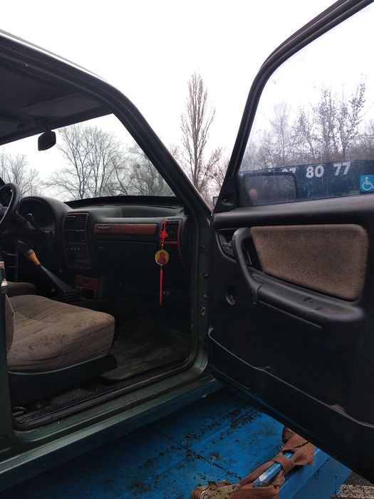 ГАЗ 3110 Волга 2004г ЗМЗ 406 газ- бензин