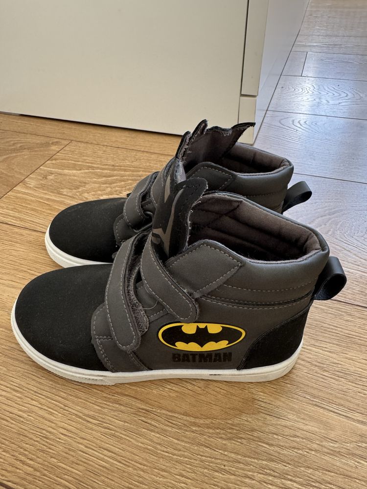 Nowe buty na rzepy Batman rozm. 32