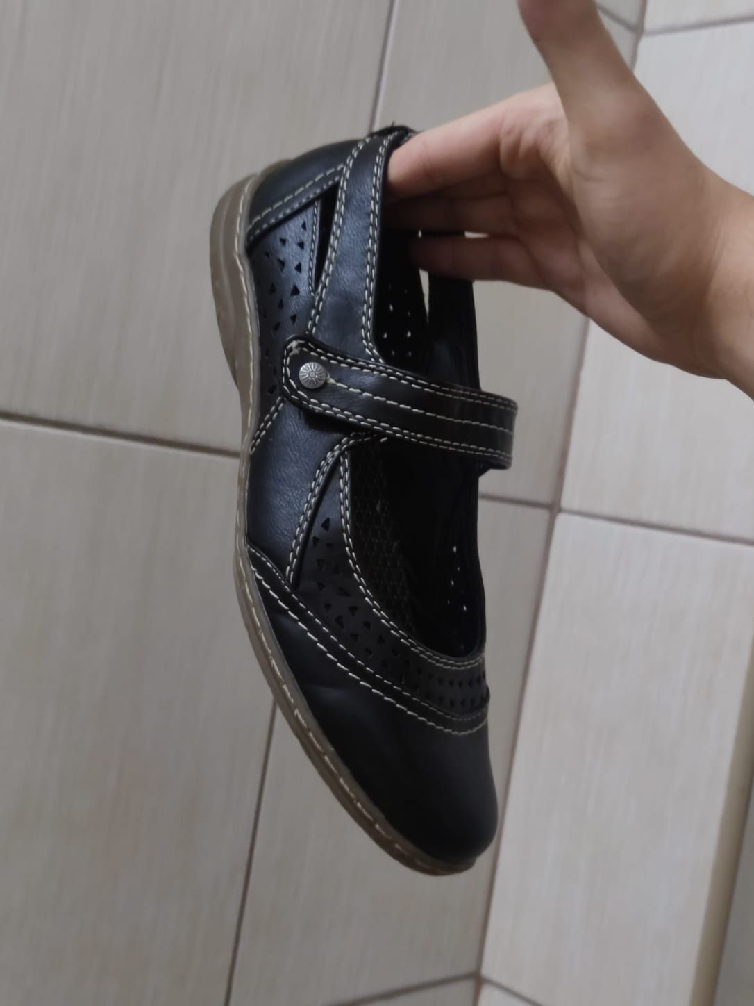 Buty damskie 40 półbuty baleriny na rzep Ariana classic retro drip pre
