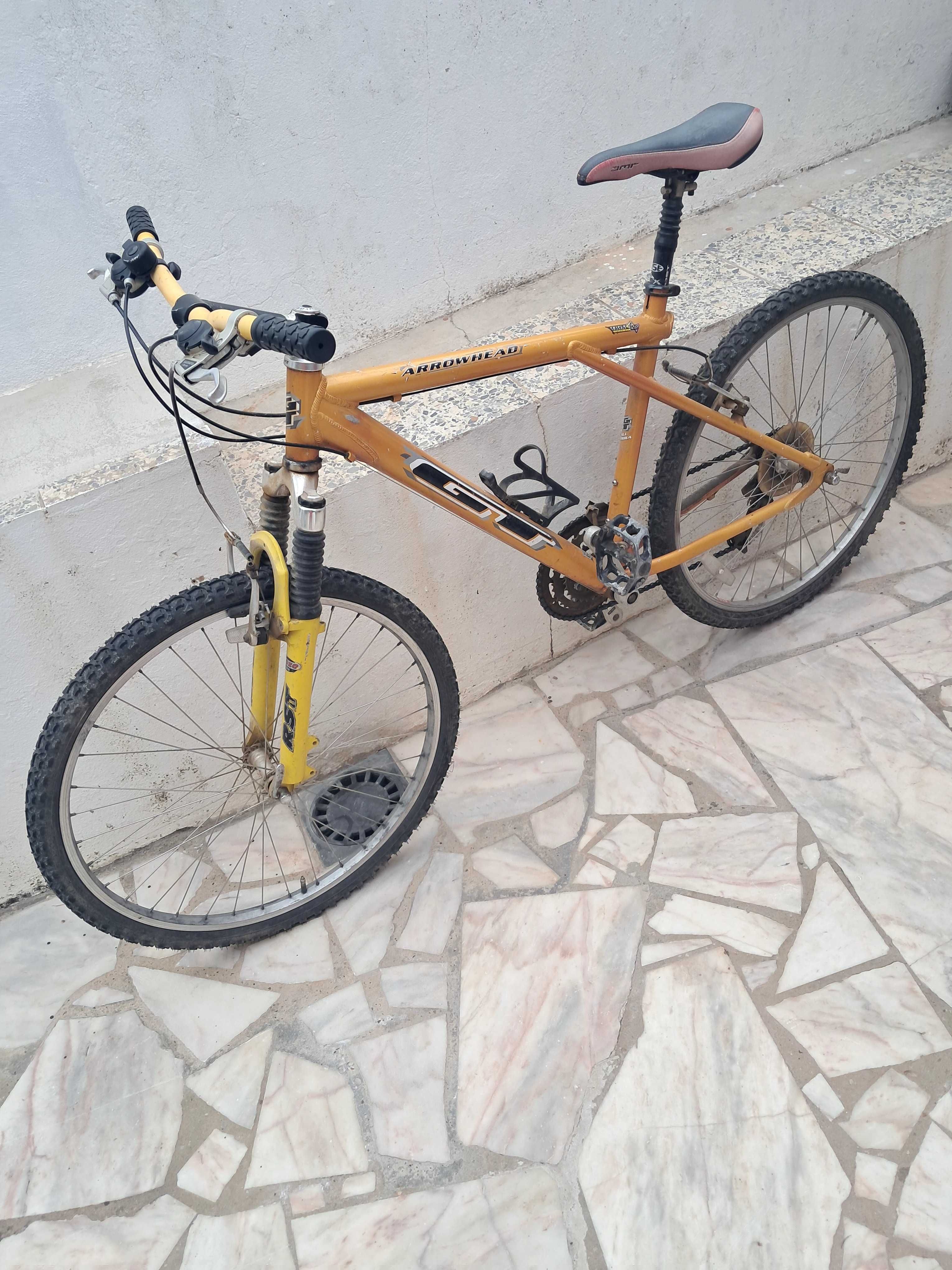 Bicicleta  roda 26  uzada como nova