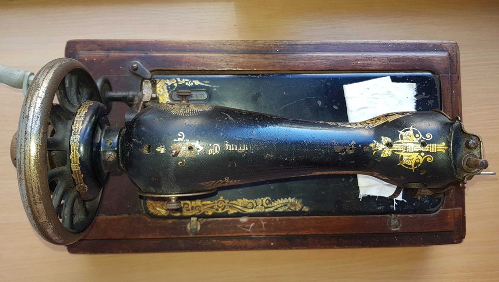 Ручная швейная машинка SINGER. 1908 г.! Антикварная.