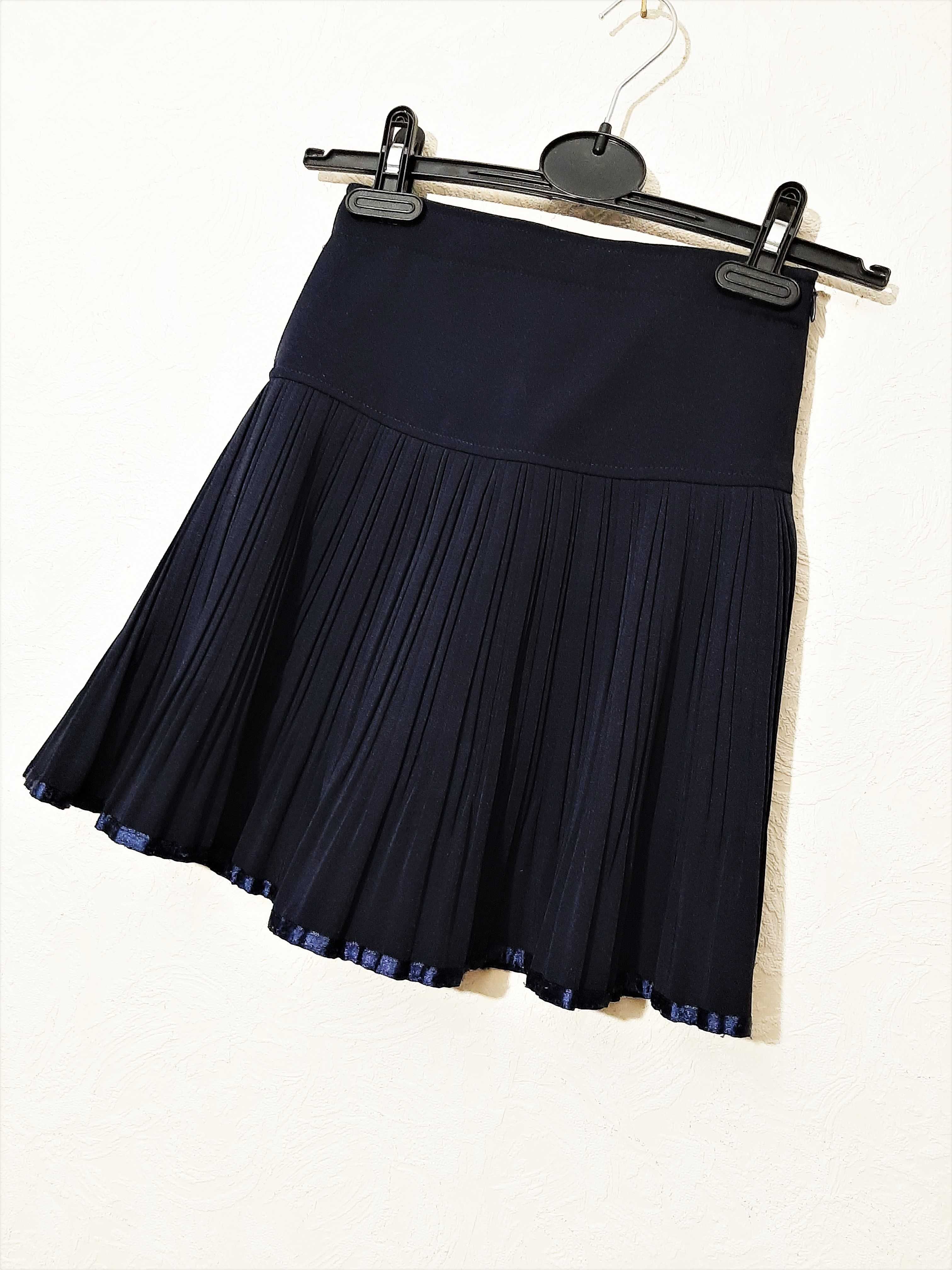 Спідниця шкільна темно-синя пліссе + підкладка на дівчинку 8-9-10років