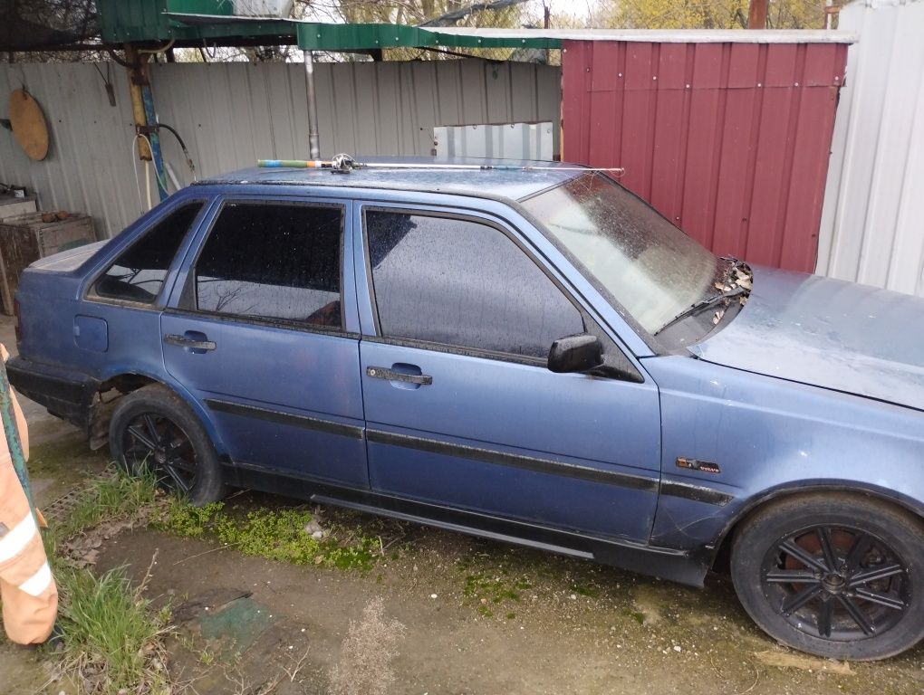 Продам Volvo 440