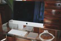 iMac 21.5" (2012) | i5 2.7GHz | 8GB RAM | HD 1TB