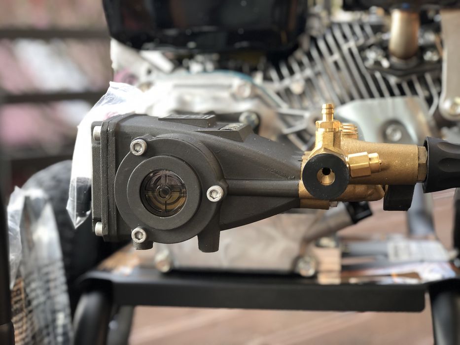 Myjka ciśnieniowa spalinowa DEWALT -HONDA GX  NOWA g-war