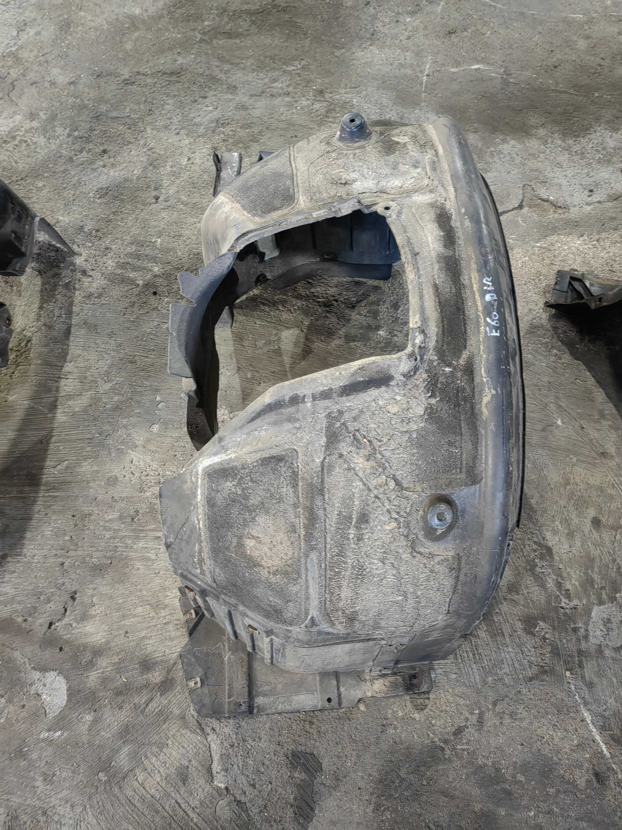 Caves de roda Bmw e39 esquerda e direita