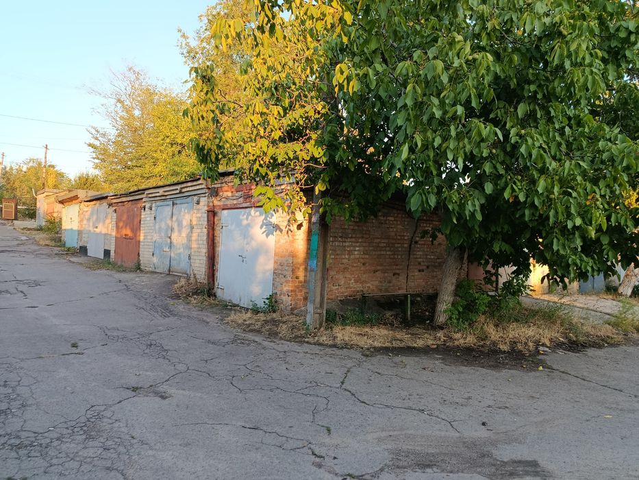 Продам гараж в кооперативі Жемчужина