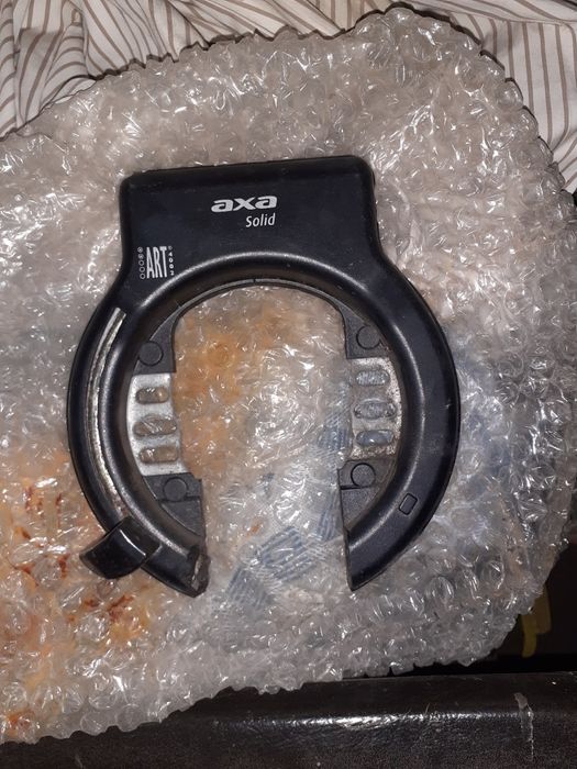 Продаю два замка на задне колесо велосипеда АXA, без ключів та зломані