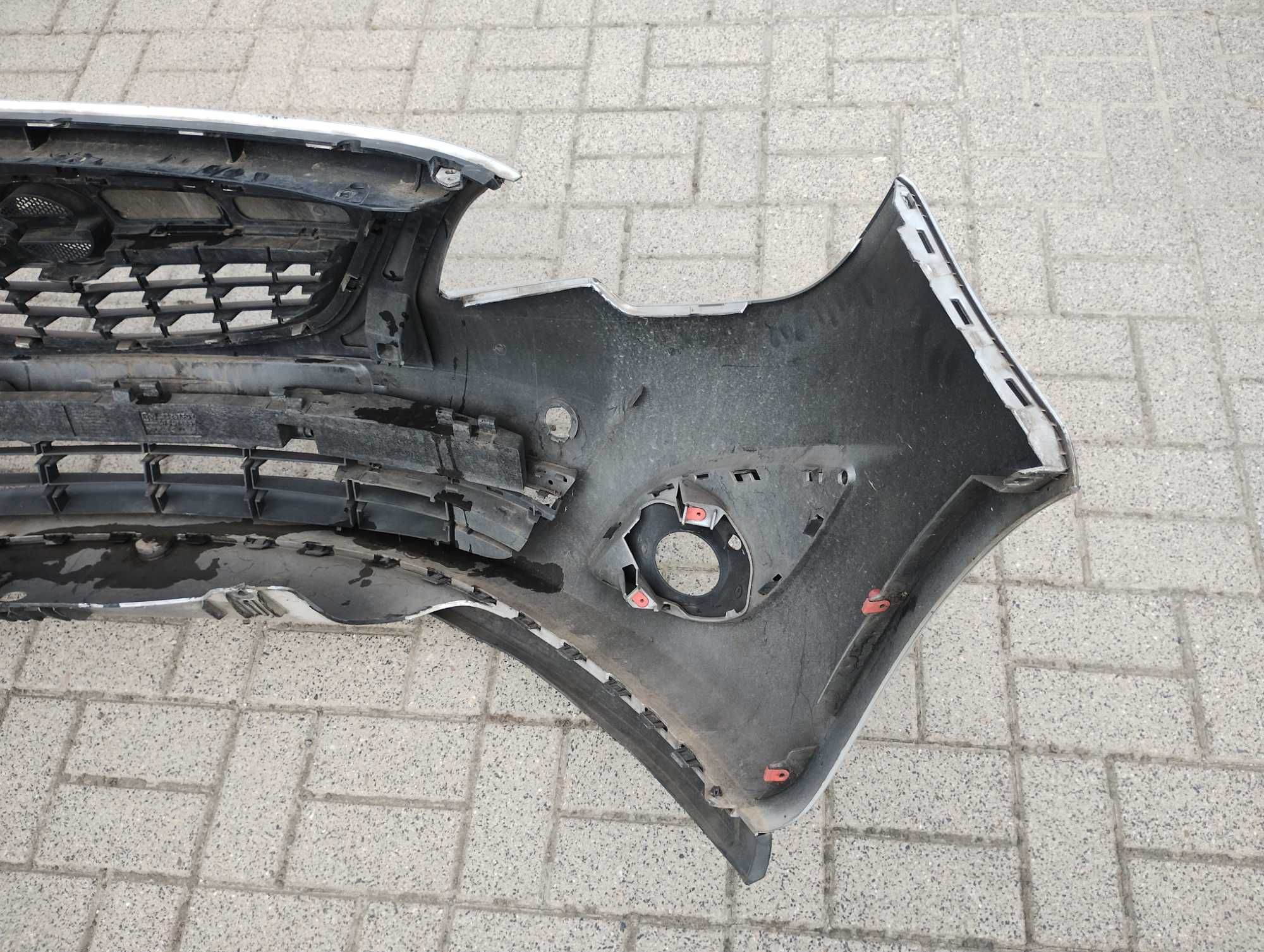 Zderzak przedni Opel Meriva B przed liftem 2010-13