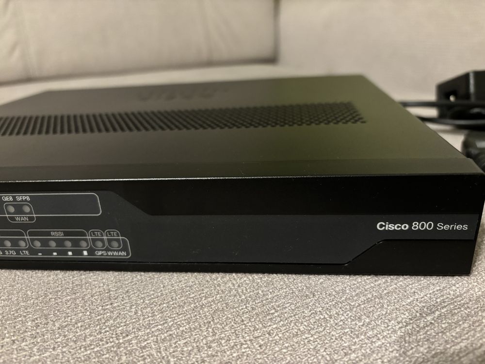 Router Cisco 896-VAG-LTE - LTE/VDSL/8xGE