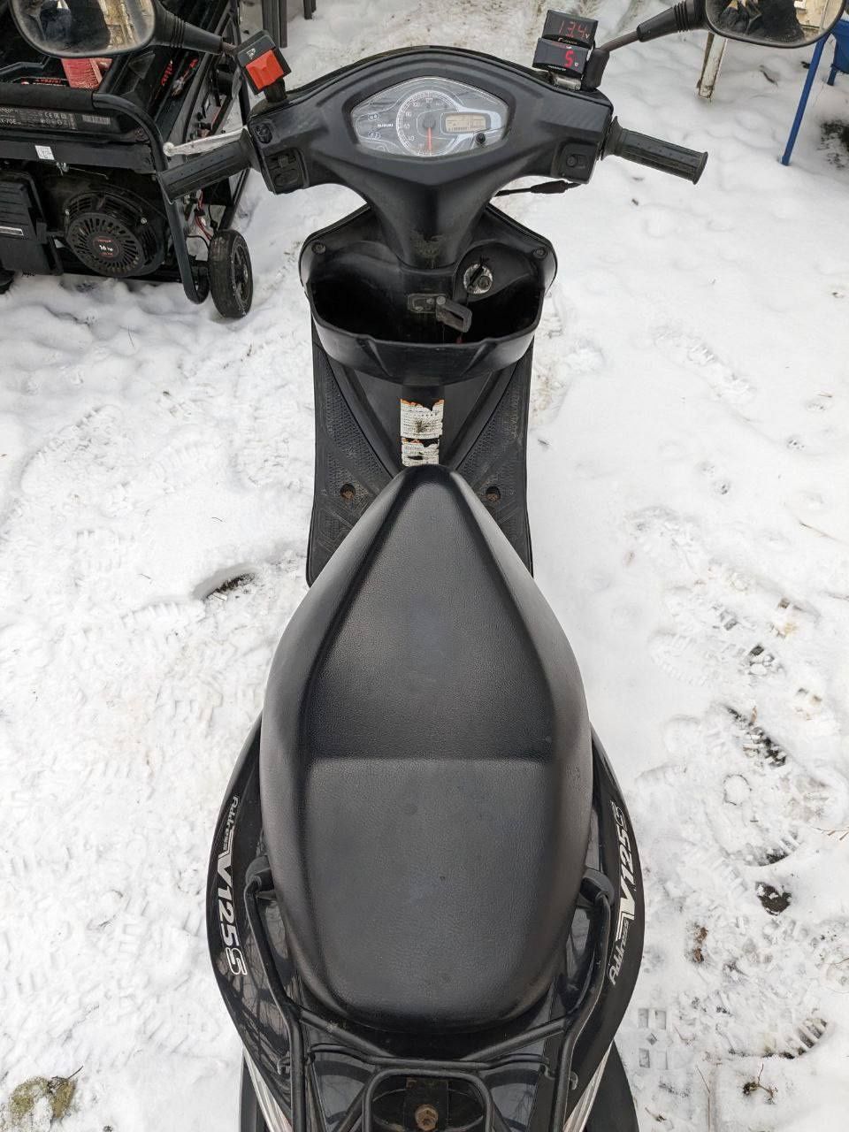 Продам мопед Сузуки v125s