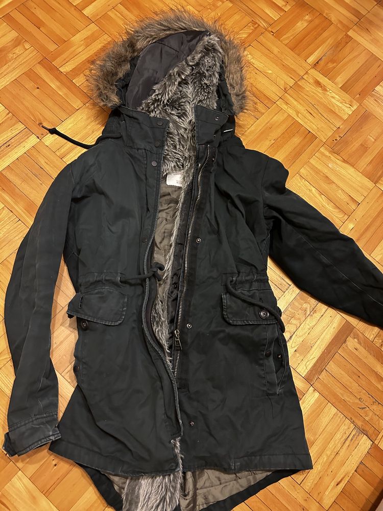 Kurtka zimowa parka Pull & Bear roz. M