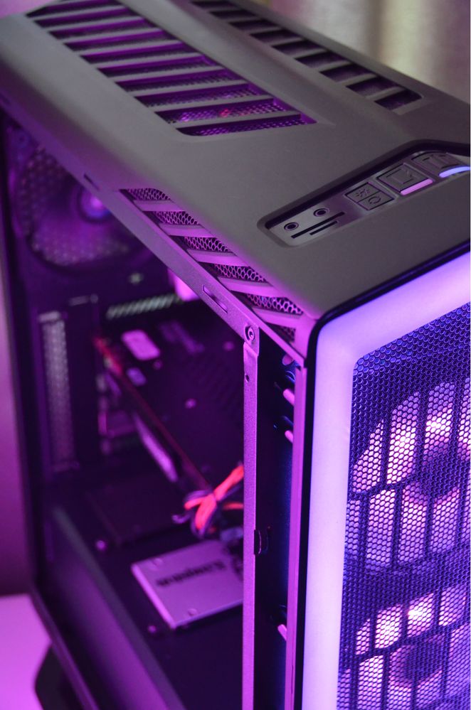Ігровий ПК / GTX 1080 / i7-8700K / 32 ГБ ОЗП / SSD + HDD