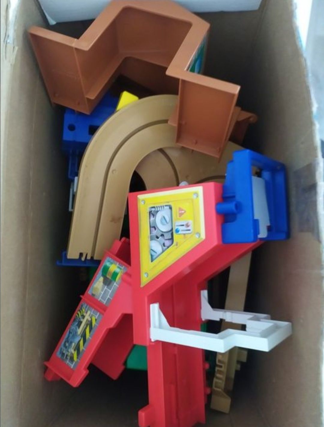 Залізниця Tomy поїзд