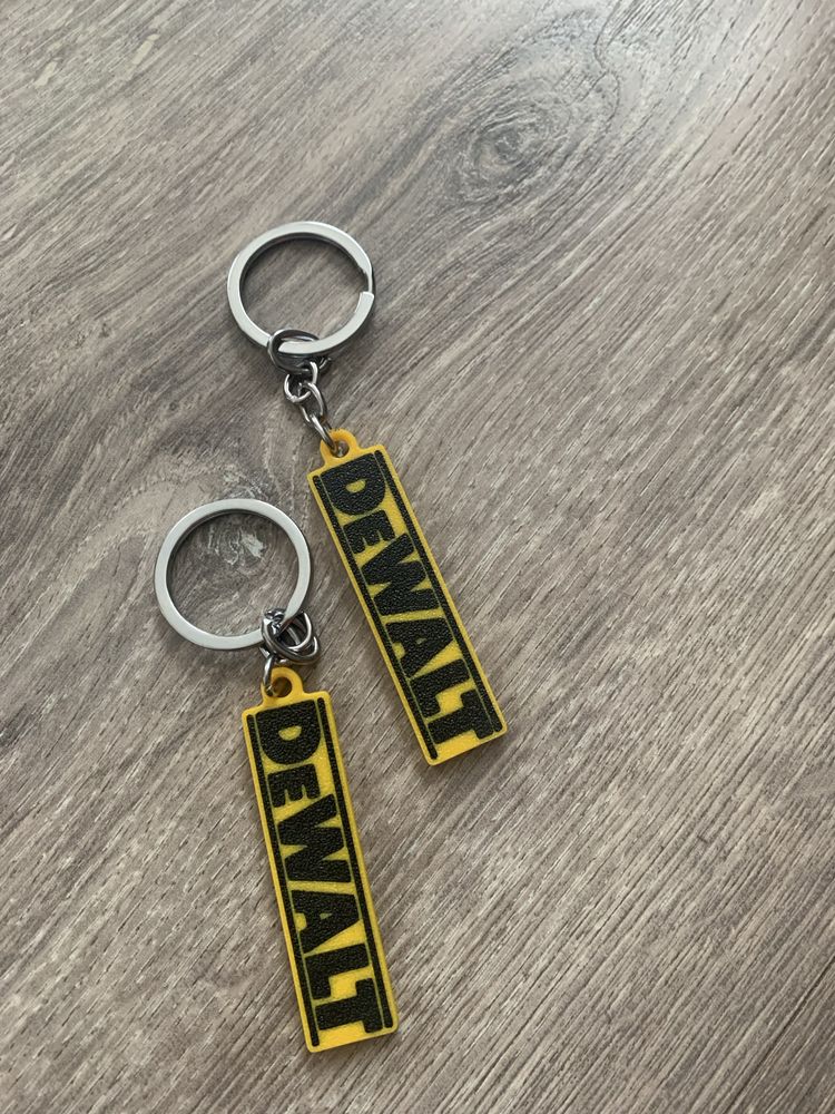 Брелки з логотипом Milwaukeе, DeWalt, Makita,BOBCAT, Ryobi