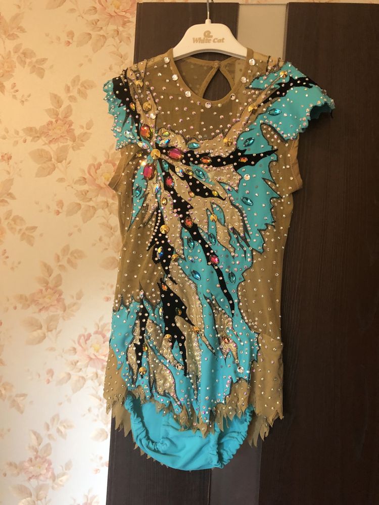 Продам купальник для художественной гимнастики 120-130 см