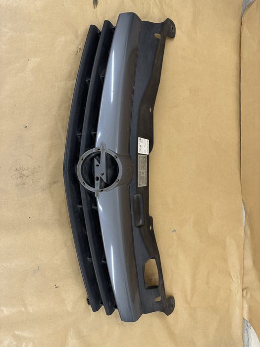 Grill Atrapa Opel Astra H GTC coupe cabrio