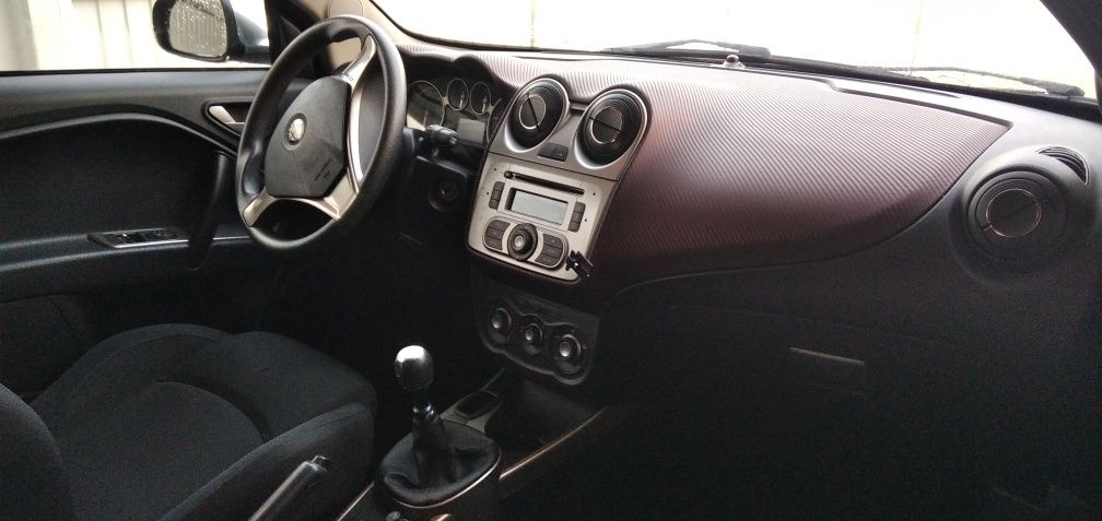 Alpha Romeo Mito | Preto