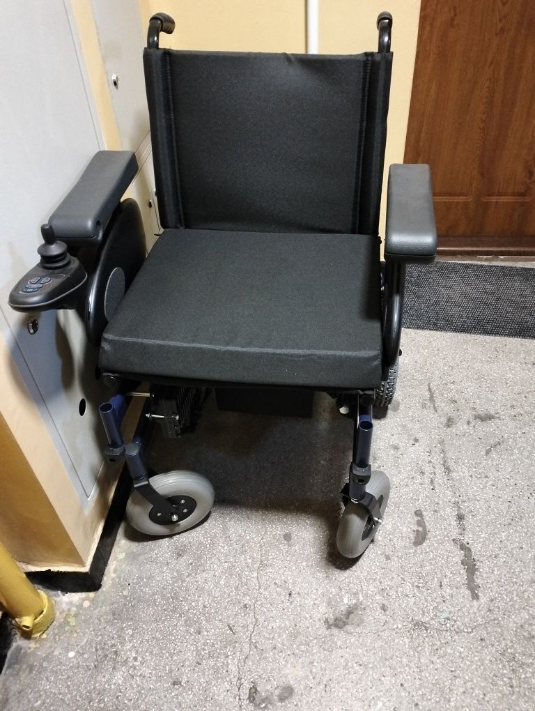 Witam sprzedam wózek inwalidzki elektryczny nieużywany