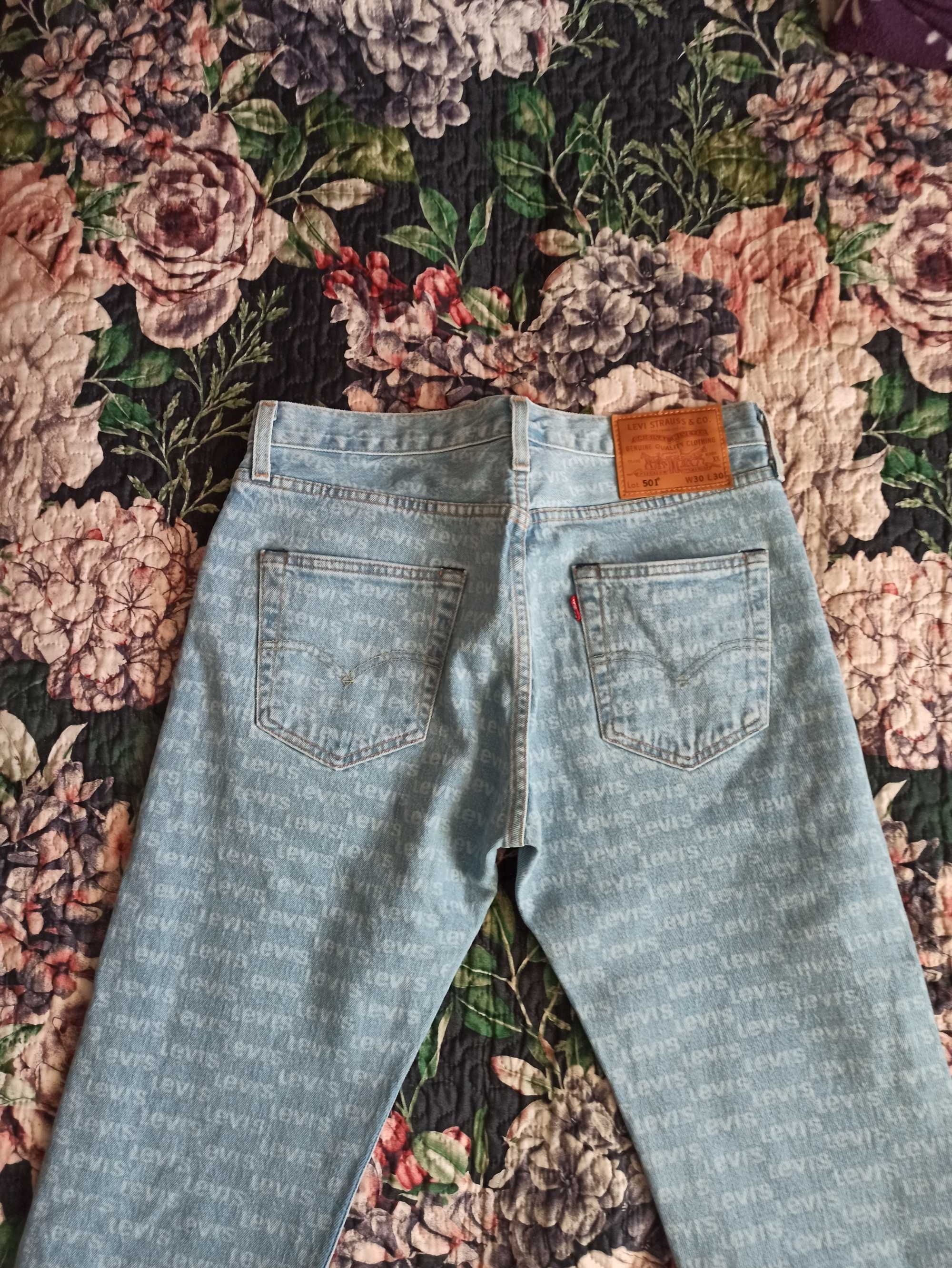 Spodnie Levi's nowe nieużywane