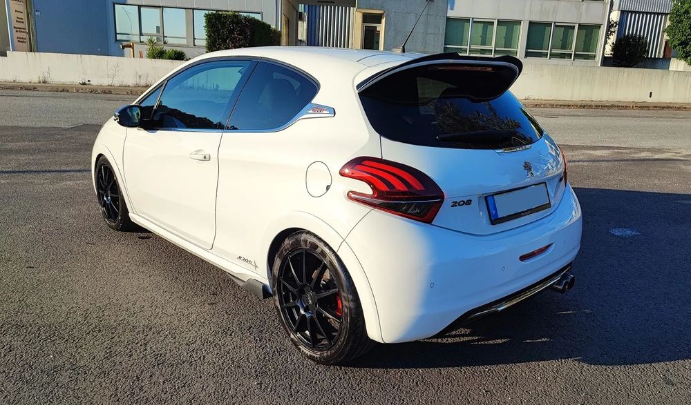Peugeot 208 GTI 200 THP