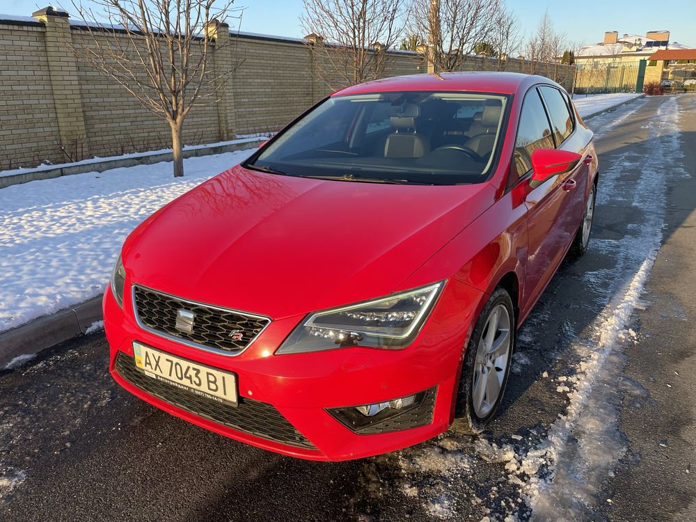 Продам автомобиль Seat Leon 2014 1.8 Turbo FR