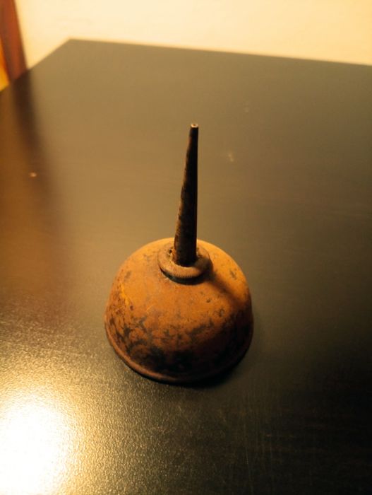 Frasco de oleo para maquinas de costura	Muito Antigo