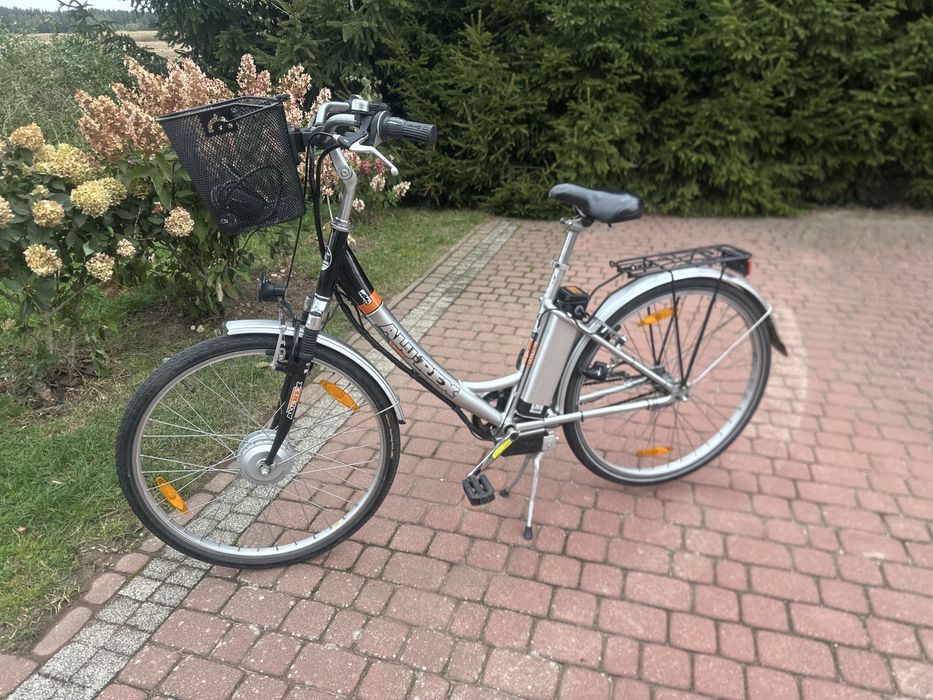 Rower elektryczny damski 29” z ladowarka + koszyk, e-Bike