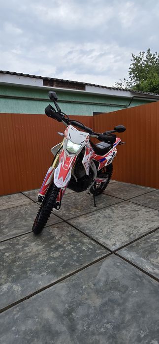 Hornet Dakar 250 pro