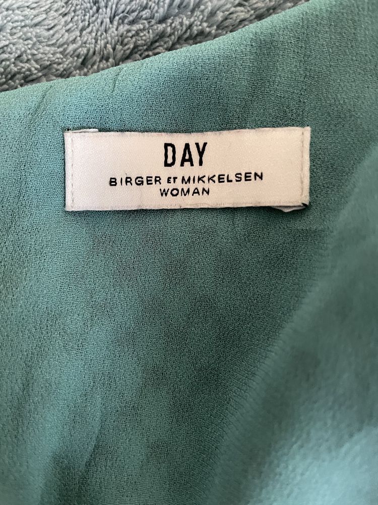 Zielona sukienka z jedwabiem firmy Day Birger et Mikkelsen