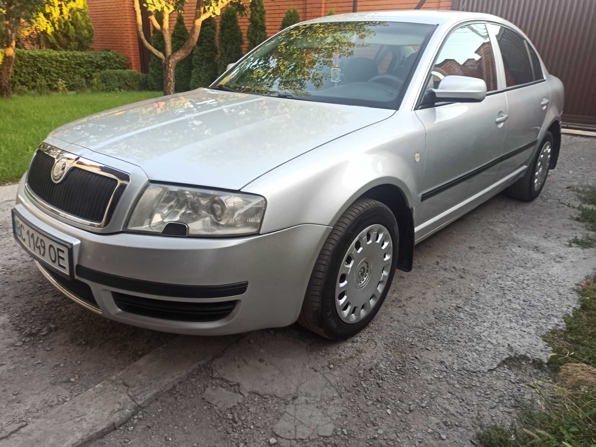Skoda Superb 1 седан
