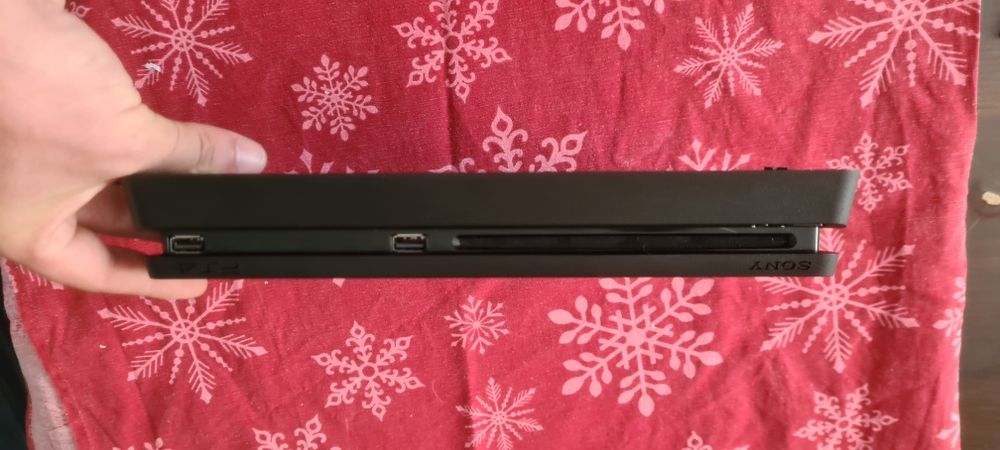 PlayStation4 Slim 1Tb (soft 11.52) + pad Dualshock 4 v2