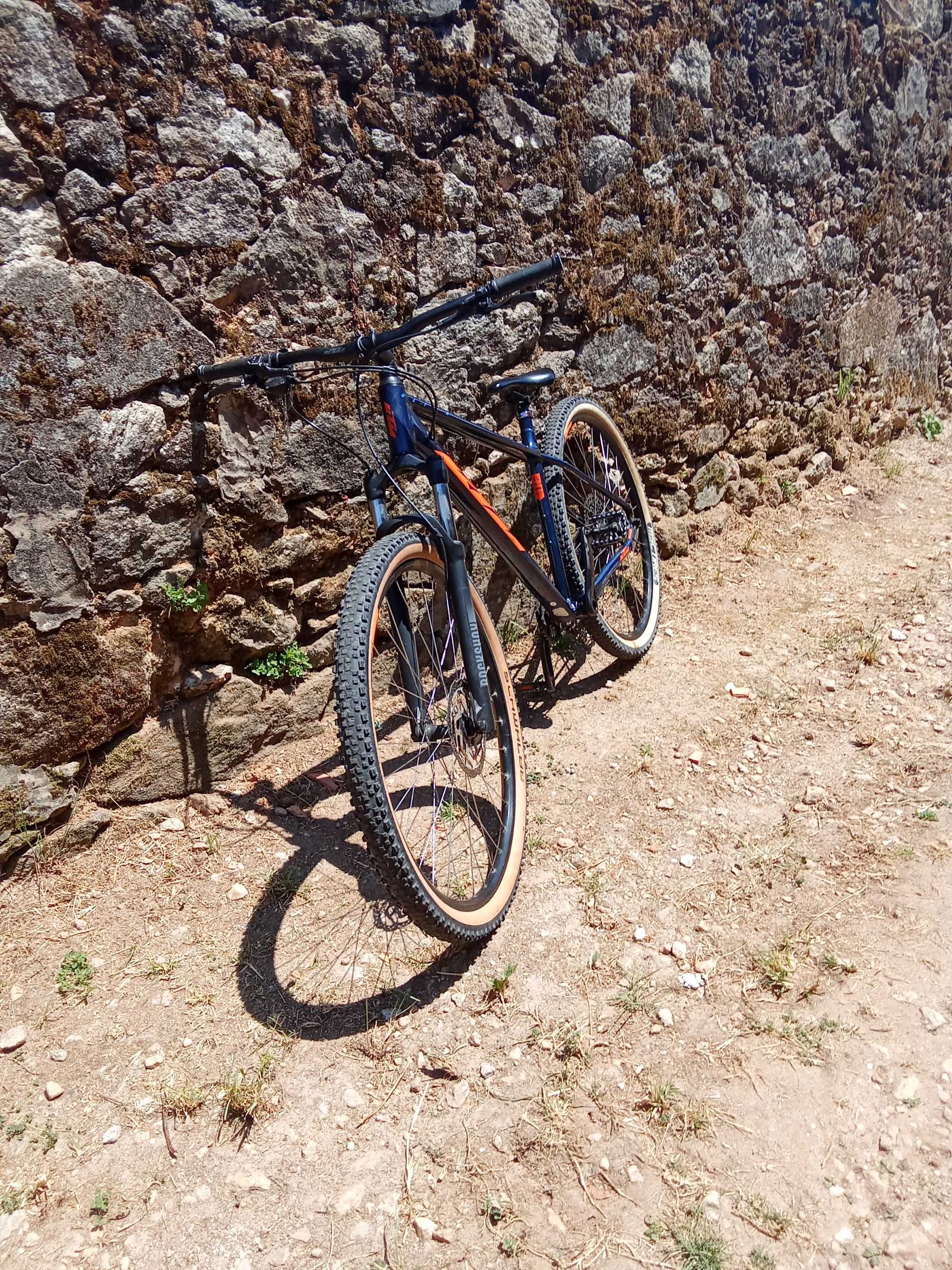 KTM em bom estado