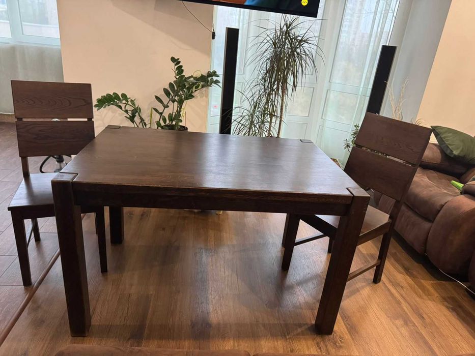 Дубовий стіл 120-200см розкладний + 2 дерев'яні стільці, ТОВ ЛОРІ