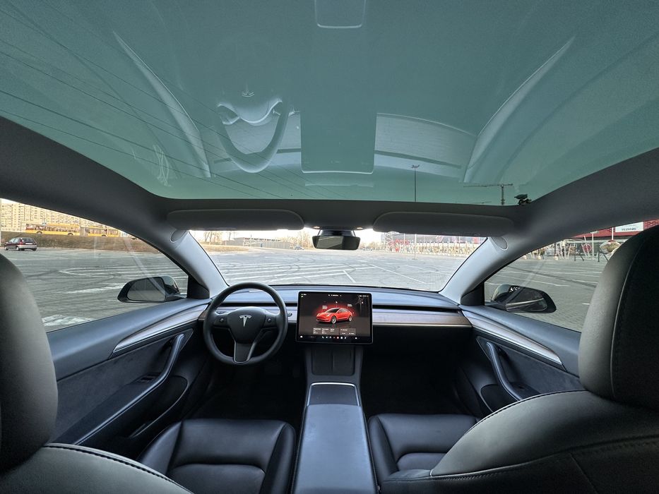 тесла 3 2022 рік