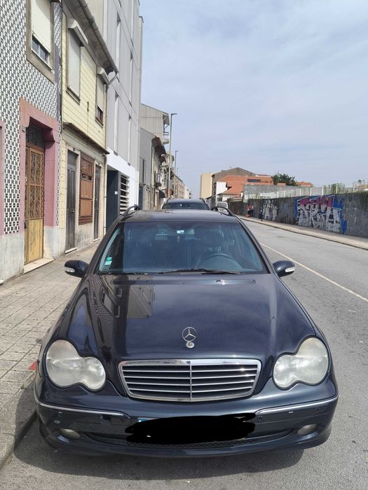 Carrinha Mercedes Benz com poucos kms